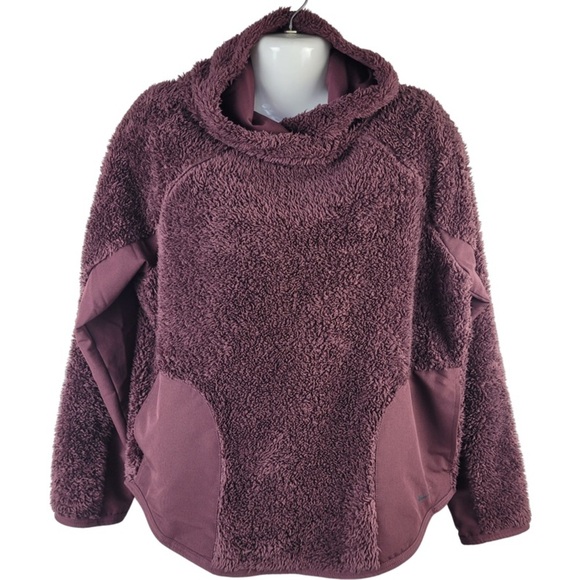 Nike Women’s maroon red Sherpa Pullover Therma Fleece Training Hoodie size M - Picture 1 of 12